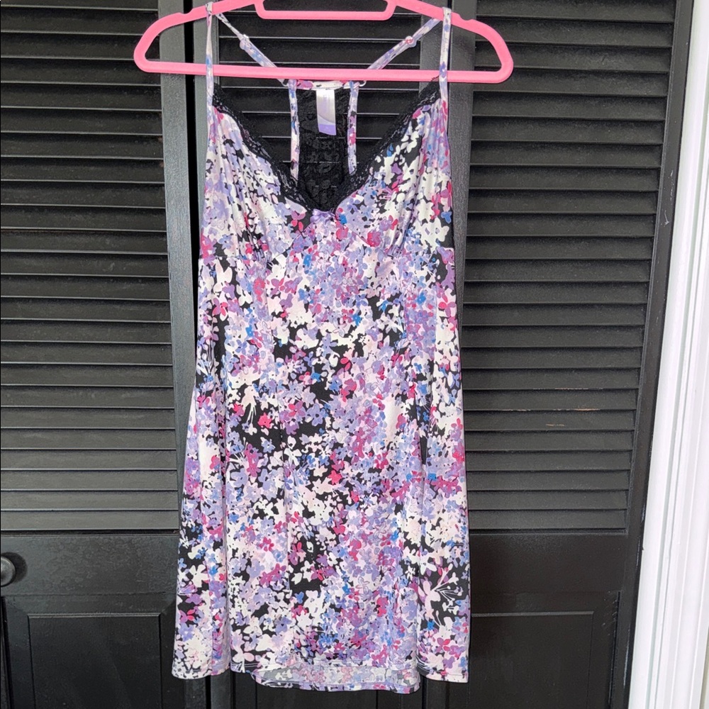 Secret Treasures Multicolor Lace Trim Top